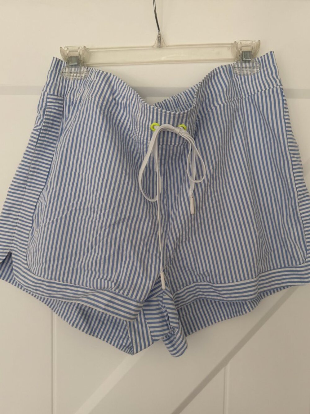 Vineyard Vines Blue White Seersucker Drawstring Shorts Women's